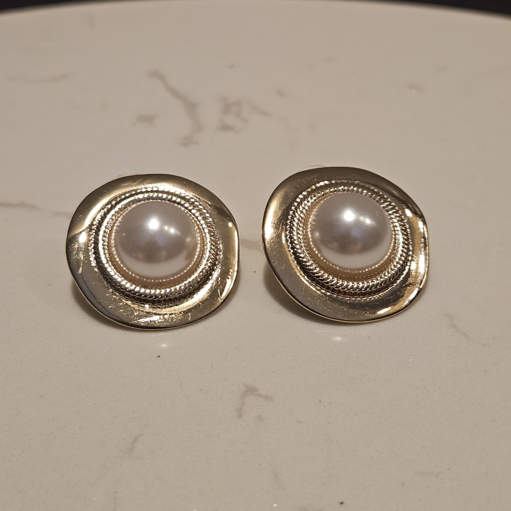 Time and Tru Gold and Stud Pearl Earrings